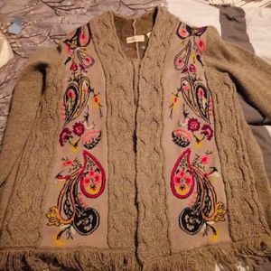 Sleeping on snow sweater